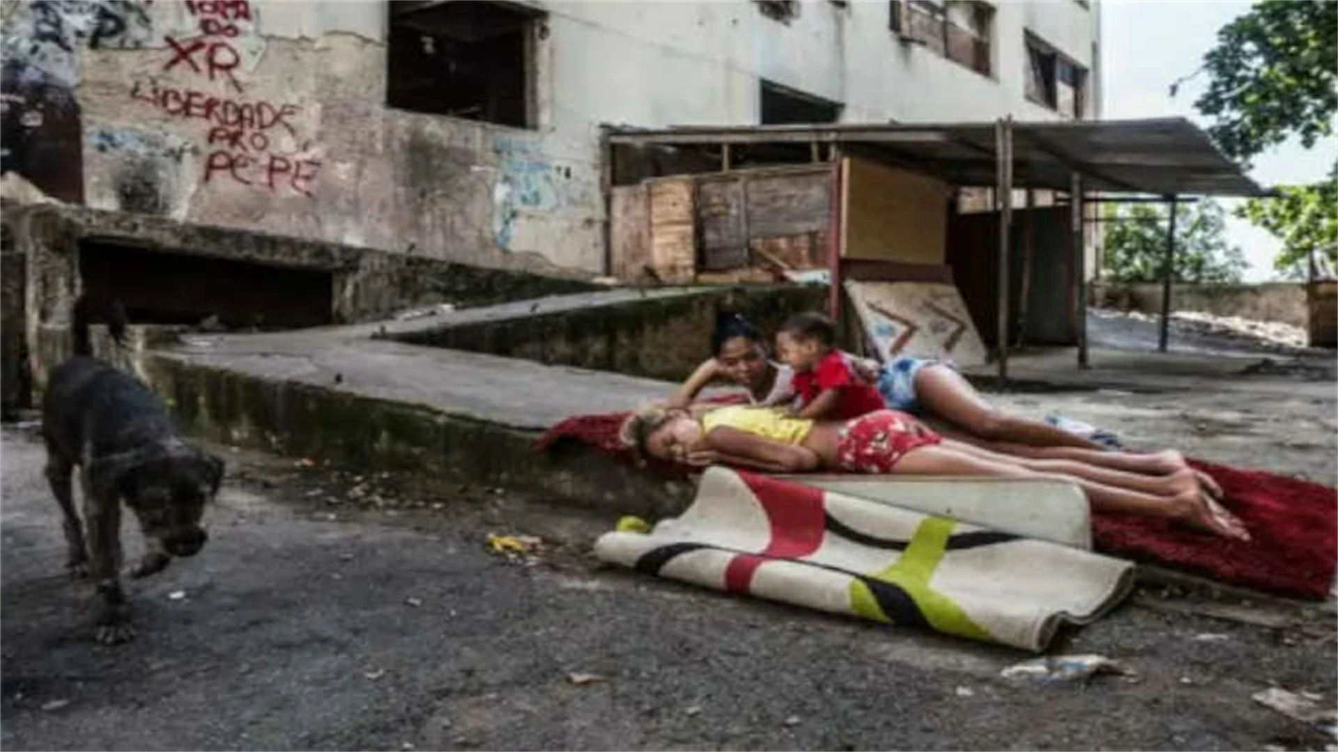 20 Deadly Tourist Mistakes That Can Kill You Fast – From Locals Worldwide