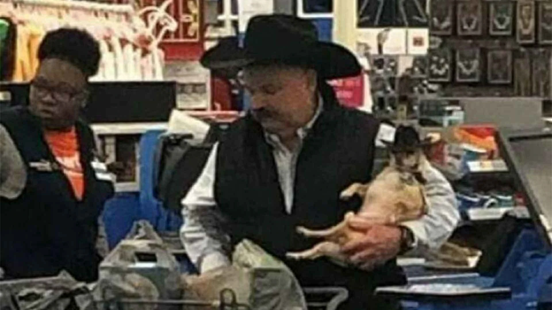 20 “Walmart People” Pics That Are As Funny As They Are Confusing