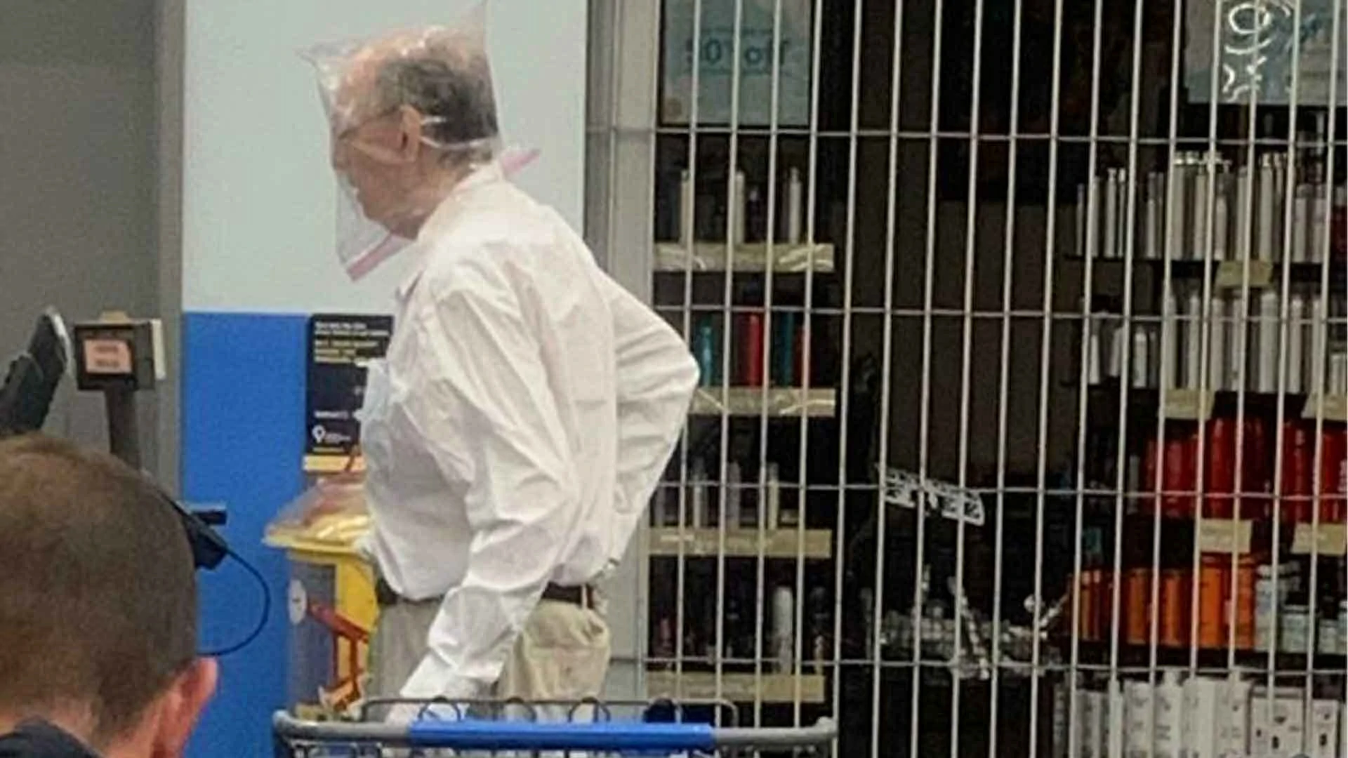 20 “Walmart People” Pics That Are As Funny As They Are Confusing