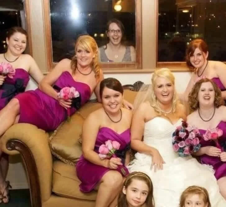 Des photos de mariage amusantes font que les gens se sentent désolés pour les mariés