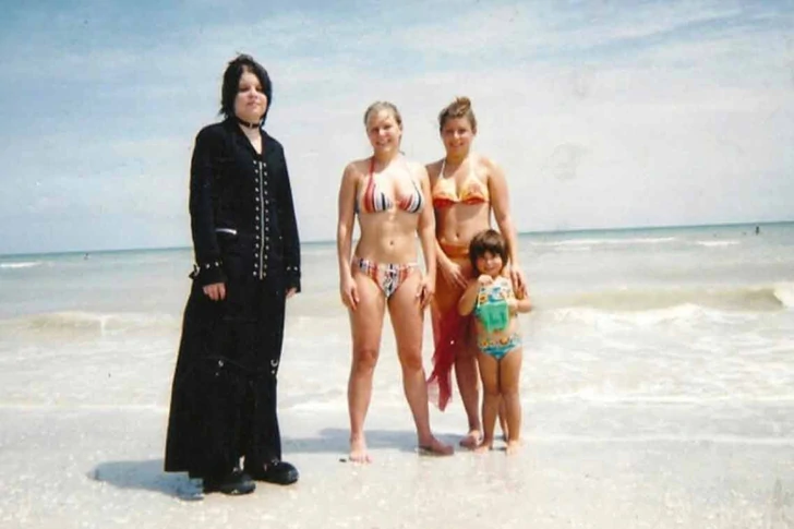 You'd never guess these photos were taken on the beach