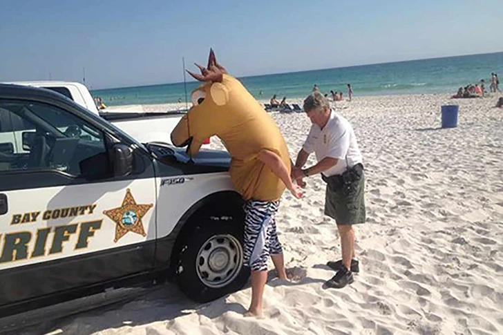 You'd never guess these photos were taken on the beach