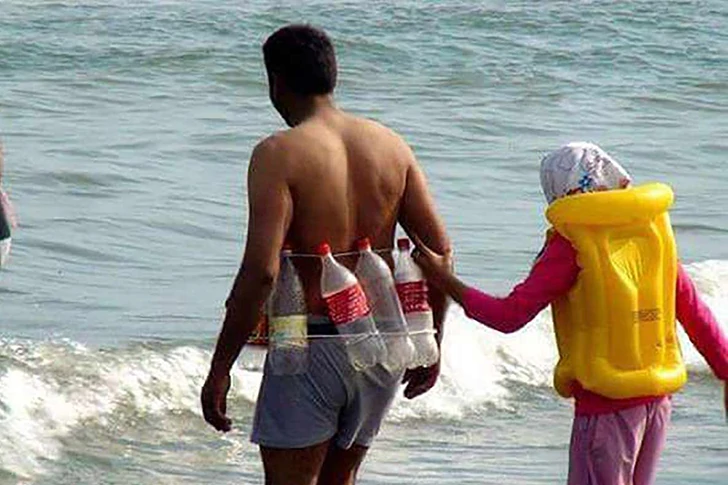 You'd never guess these photos were taken on the beach