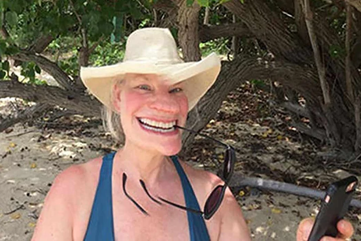 You'd never guess these photos were taken on the beach