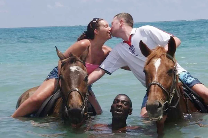 You'd never guess these photos were taken on the beach