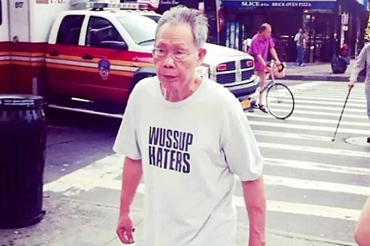 The seller had no knowledge of the photos of these T-shirts.